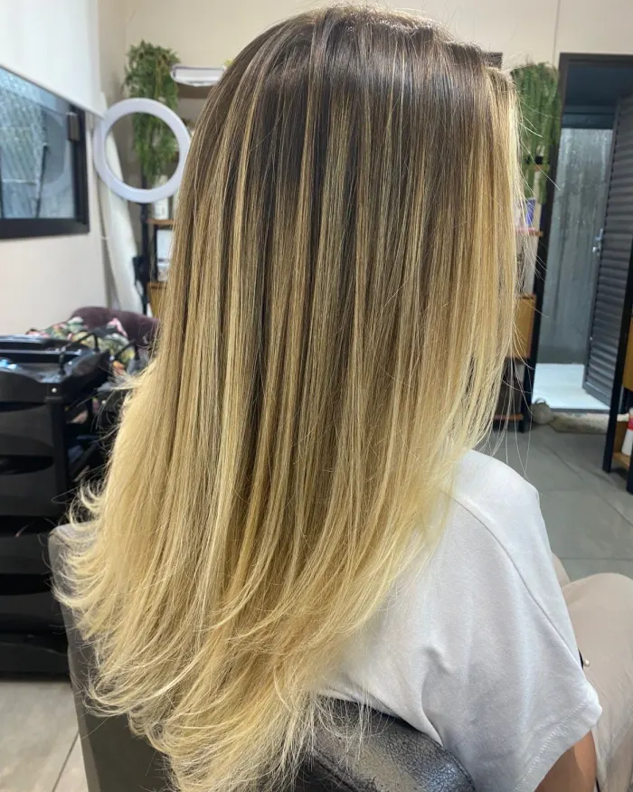 Depois da aplicação de mega hair — cliente 4